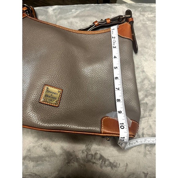Dooney and Bourke Hobo Bag‎ - Picture 2 of 14